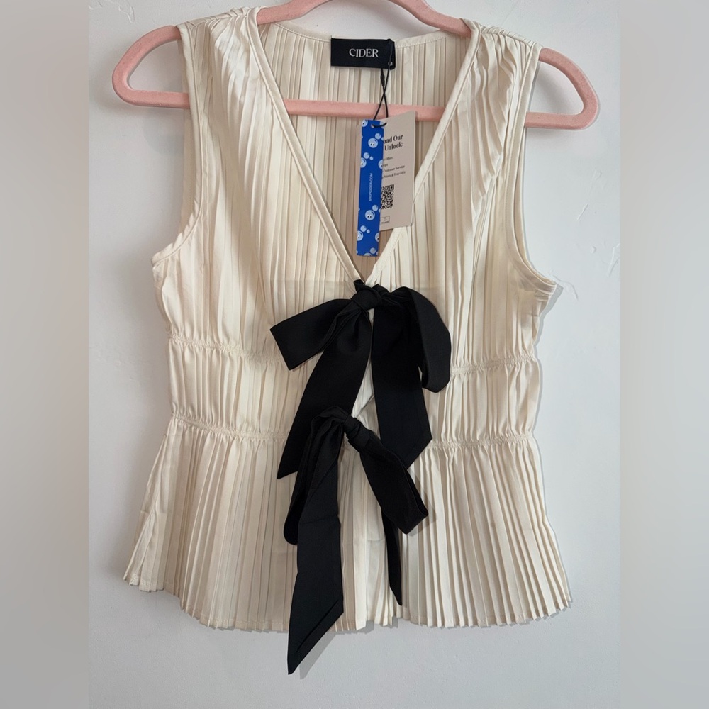 Cider Cream Pleated Sleeveless Top with Black Bow Ties